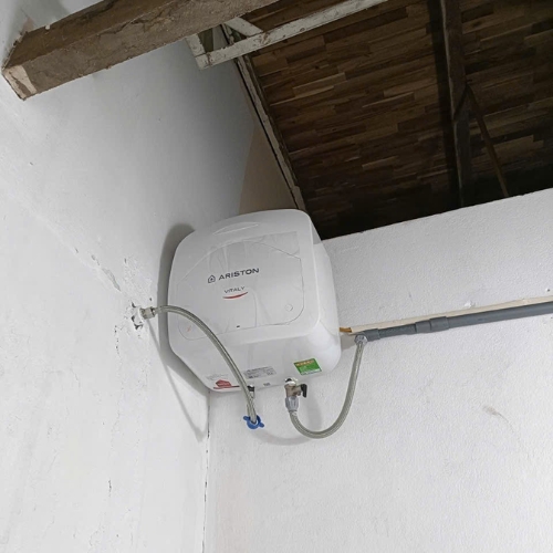 Máy nước nóng gián tiếp Ariston 15L